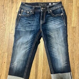 Miss Me Mid Rise Open Pocket Capri Jeans Size 27